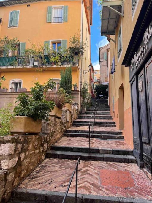 Loft - Centre Historique Apartment Villefranche-sur-Mer Luaran gambar