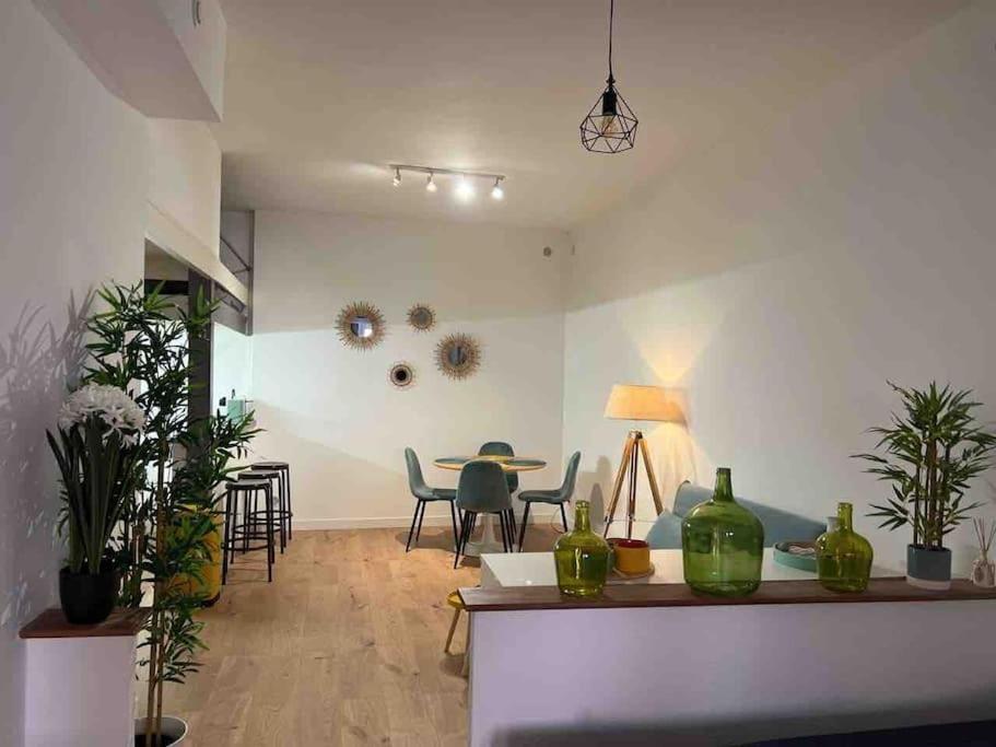 Loft - Centre Historique Apartment Villefranche-sur-Mer Luaran gambar