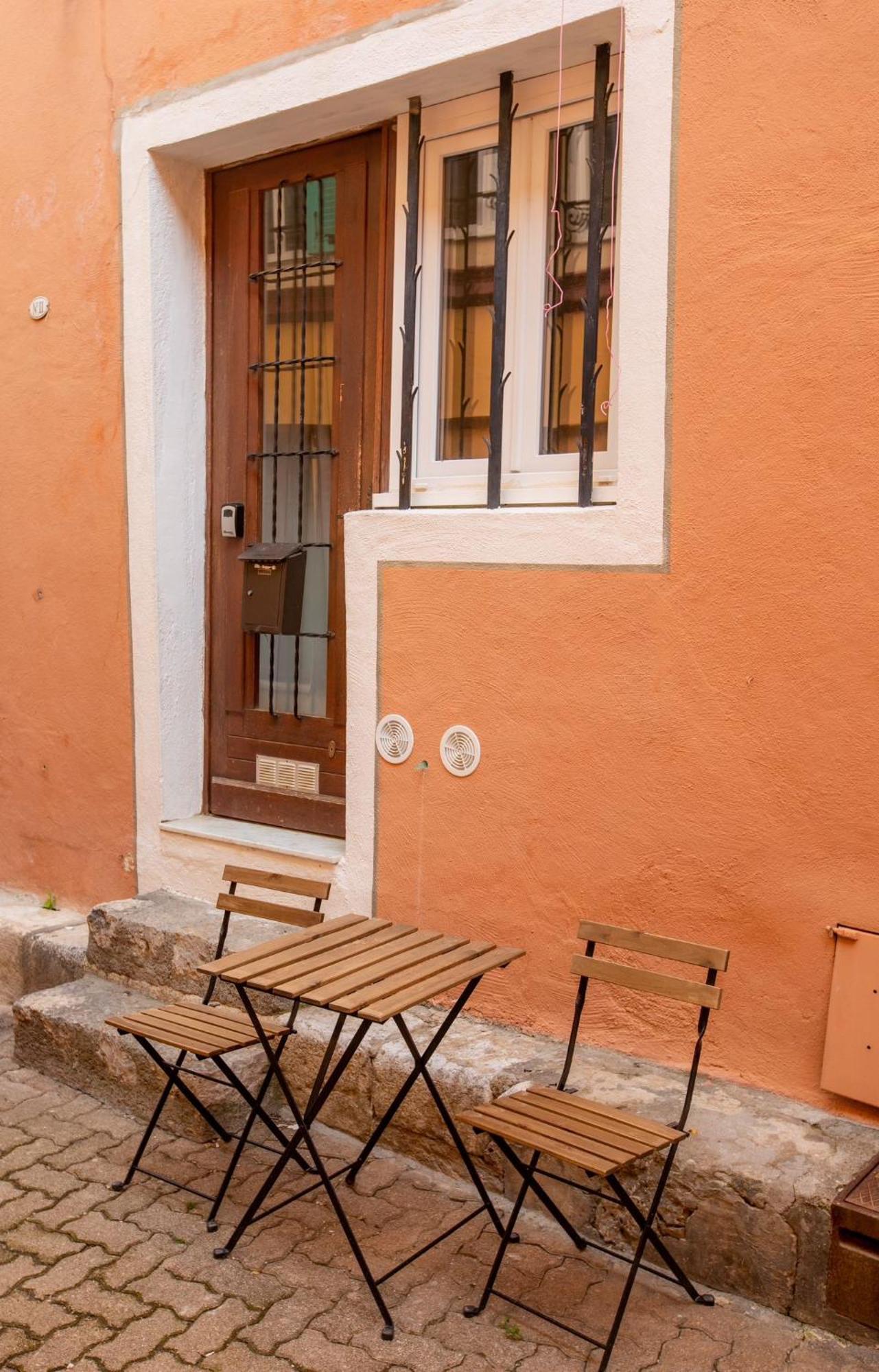 Loft - Centre Historique Apartment Villefranche-sur-Mer Luaran gambar